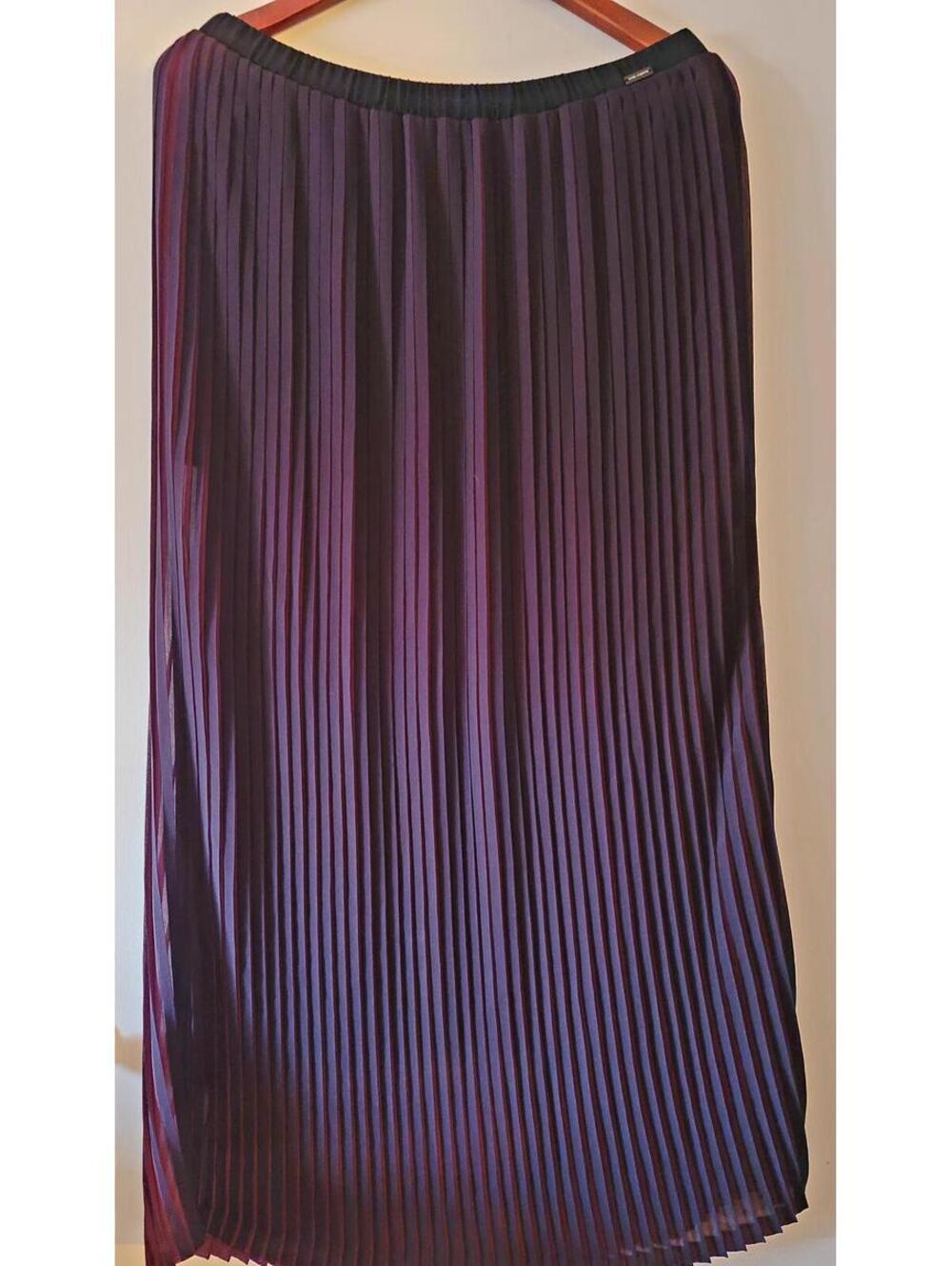 cop.copine Pleated Maxi Skirt in Burgundy and Black